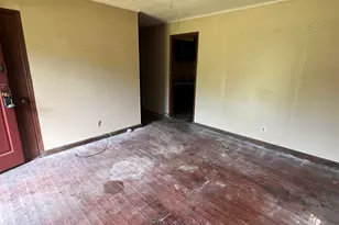 656 S Center St, Spartanburg, SC 29301 - Photo 21