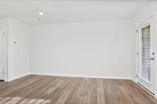 426 Silicon Dr, Greenville, SC 29605 - Photo 9