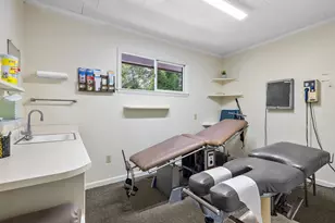 111 W Rutledge Ave, Gaffney, SC 29340 - Photo 19