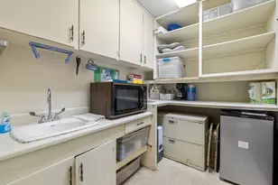 111 W Rutledge Ave, Gaffney, SC 29340 - Photo 29