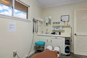 111 W Rutledge Ave, Gaffney, SC 29340 - Photo 17