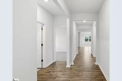 116 Depot Circle, Greenwood, SC 29646 - Photo 3