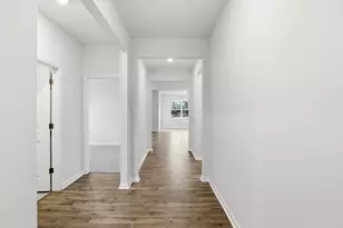 116 Depot Cir, Greenwood, SC 29646 - Photo 3