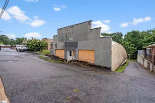 730 Wade Hampton Blvd, Greenville, SC 29609 - Photo 9