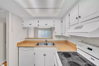 2530 E North Street #Unit 11B, Greenville, SC 29615 - Photo 9