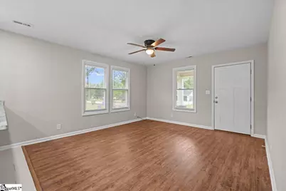 16 Bradley Street, Greenville, SC 29611 - Photo 7