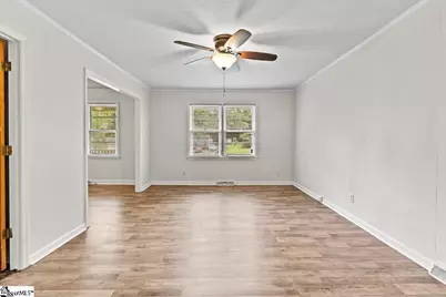 107 Avondale Road, Greenwood, SC 29649 - Photo 5