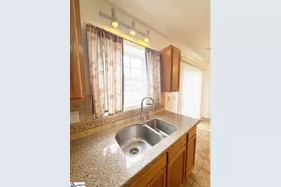 175 Bonnie Woods Drive, Greenville, SC 29605 - Photo 9