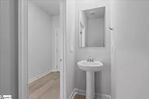 666 Cozy Blf Rd, Spartanburg, SC 29301 - Photo 5