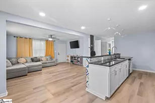 4 Melrose Rd, Greenville, SC 29605 - Photo 7