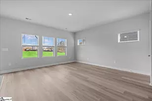 662 Cozy Blf Rd, Spartanburg, SC 29301 - Photo 9