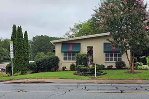 100 Edgewood Ave, Landrum, SC 29356 - Photo 3