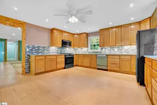 211 Beechwood Dr, Simpsonville, SC 29681 - Photo 15