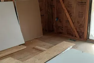 135 Glenn Rd, Greenville, SC 29607 - Photo 3