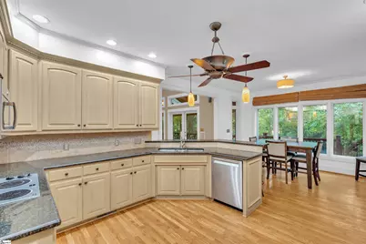 388 Pinehurst Drive, Spartanburg, SC 29306 - Photo 33