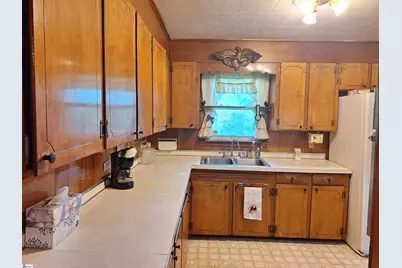 107 Pine Road, Laurens, SC 29360 - Photo 13