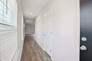 25 New Dunham Bridge Rd, Greenville, SC 29611 - Photo 5