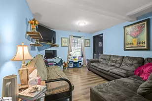 303 Hunter St, Seneca, SC 29678 - Photo 9