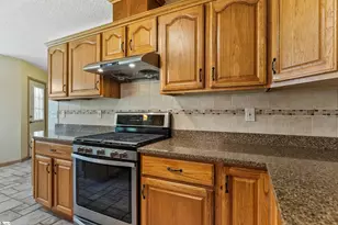 115 Heathwood Rd, Easley, SC 29640 - Photo 19