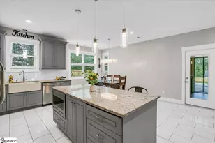 343 Fairview Church Rd, Fountain Inn, SC 29644 - Photo 9