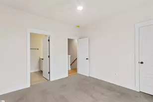 9 Hawthorne Ln, Greenville, SC 29605 - Photo 17