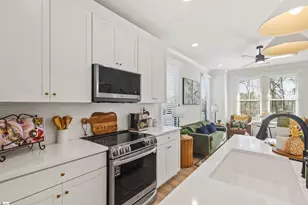 9 Hawthorne Ln, Greenville, SC 29605 - Photo 37