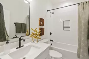 9 Hawthorne Ln, Greenville, SC 29605 - Photo 49