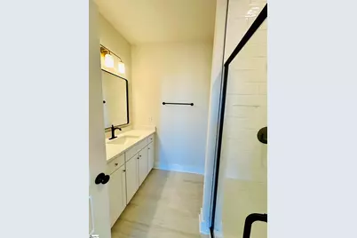 9 Hawthorne Lane #Unit 105, Greenville, SC 29605 - Photo 33