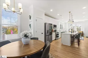 9 Hawthorne Ln, Greenville, SC 29605 - Photo 41