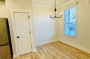 9 Hawthorne Ln, Greenville, SC 29605 - Photo 7