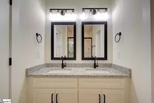 226 Cowan Ct, Greenville, SC 29607 - Photo 17