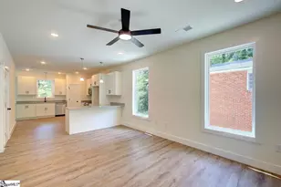 226 Cowan Ct, Greenville, SC 29607 - Photo 5