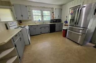 3961 Forrester Rd, Greer, SC 29651 - Photo 7