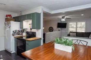 1407 E Yellow Wood Dr, Simpsonville, SC 29680 - Photo 9