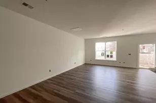 202 Spartina Ct, Spartanburg, SC 29307 - Photo 3