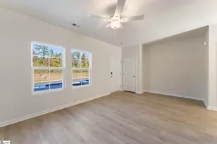 302 Cambrian Ct, Taylors, SC 29687 - Photo 3