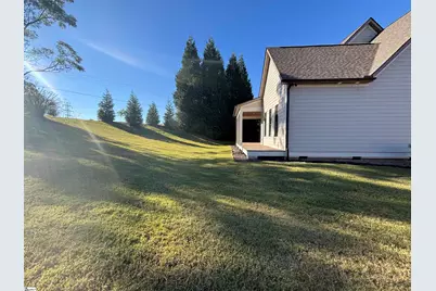 813 Batten Cottage Court, Boiling Springs, SC 29316 - Photo 3