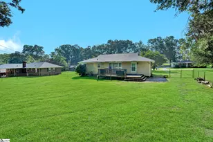 107 Forest Dr, Laurens, SC 29360 - Photo 43