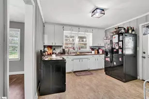 107 Forest Dr, Laurens, SC 29360 - Photo 29