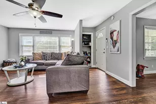 107 Forest Dr, Laurens, SC 29360 - Photo 9