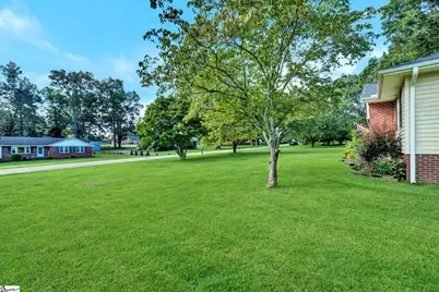 107 Forest Drive, Laurens, SC 29360 - Photo 7