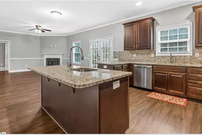 708 Carolyn Drive, Clinton, SC 29325 - Photo 15