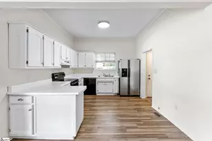 41 Allen St, Greenville, SC 29605 - Photo 13