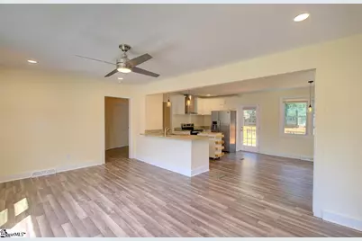 322 Potomac Avenue, Greenville, SC 29605 - Photo 5