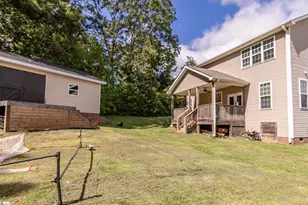 129 Saddlebrook Ave, Pickens, SC 29671 - Photo 9