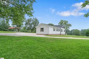 351 Morgan Rd, Wellford, SC 29385 - Photo 7