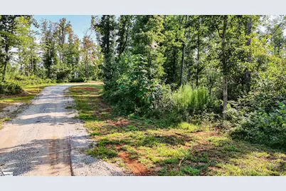 502 Chinquapin Road, Travelers Rest, SC 29690 - Photo 9