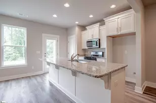 374 Hague Dr, Duncan, SC 29334 - Photo 7