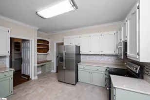 231 Greenview Cir, Greenville, SC 29609 - Photo 33