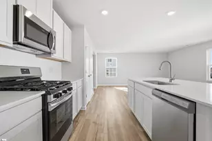 1352 Hugh Mack Ct, Spartanburg, SC 29303 - Photo 9